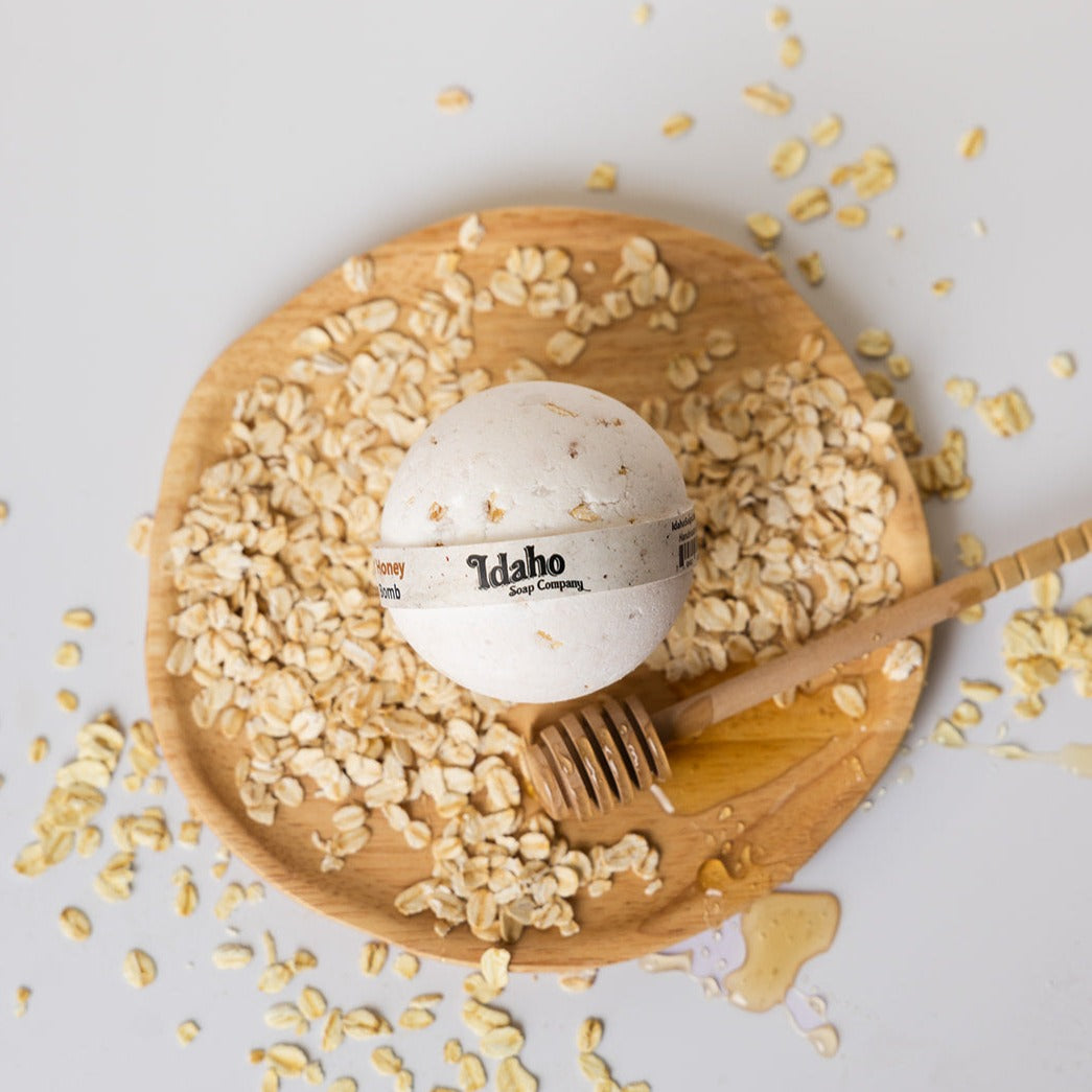 Oats N' Honey Bath Bomb - Idaho Soap Company